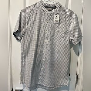Kenneth Cole Reaction - Button Down Young Men’s Short Sleeve Shirt - Size Small